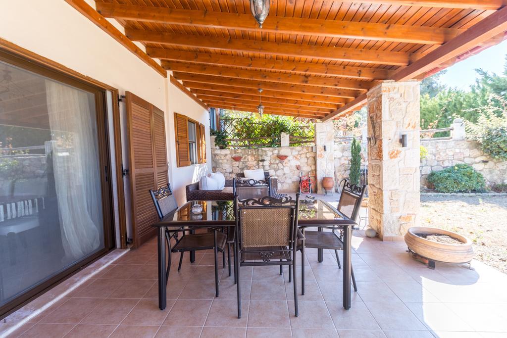 Villa Sunny Poseidi Possidi Esterno foto